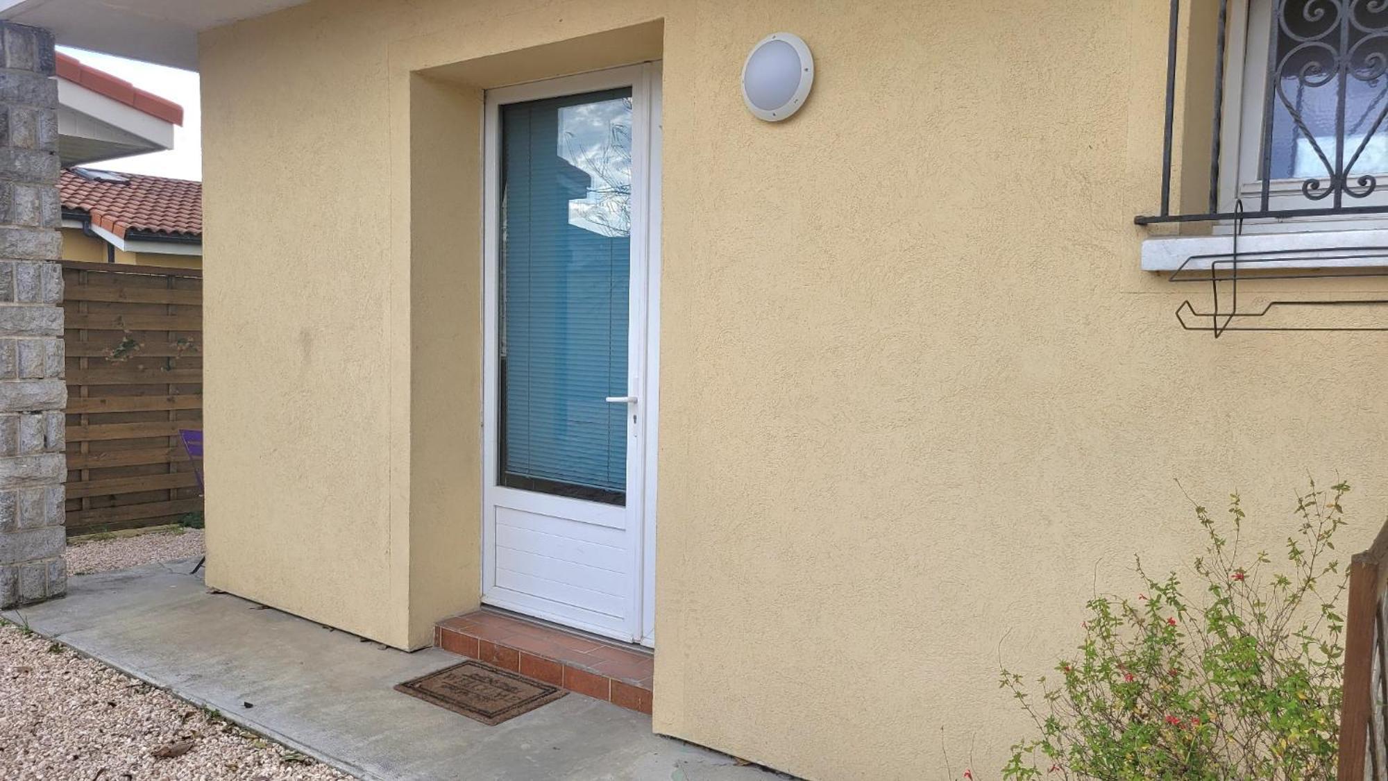 Joli Studio 1 Personne, Avec Terrasse Tarbes Exterior photo